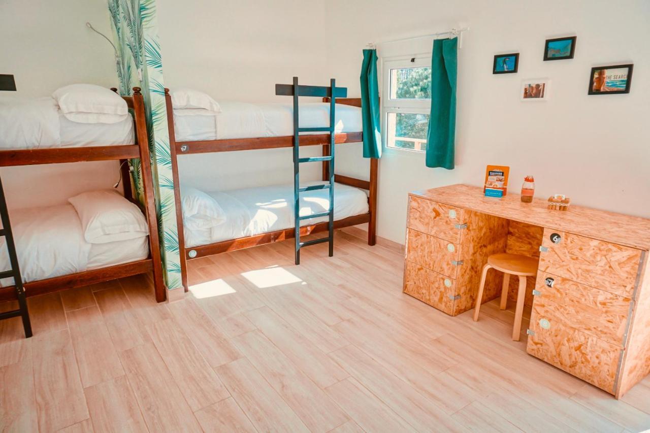 Oasis Backpackers Hostel Sintra Surf Colares Exterior photo