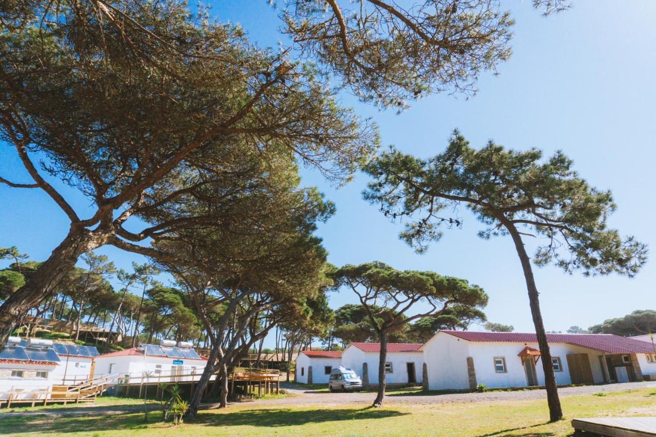 Oasis Backpackers Hostel Sintra Surf Colares Exterior photo