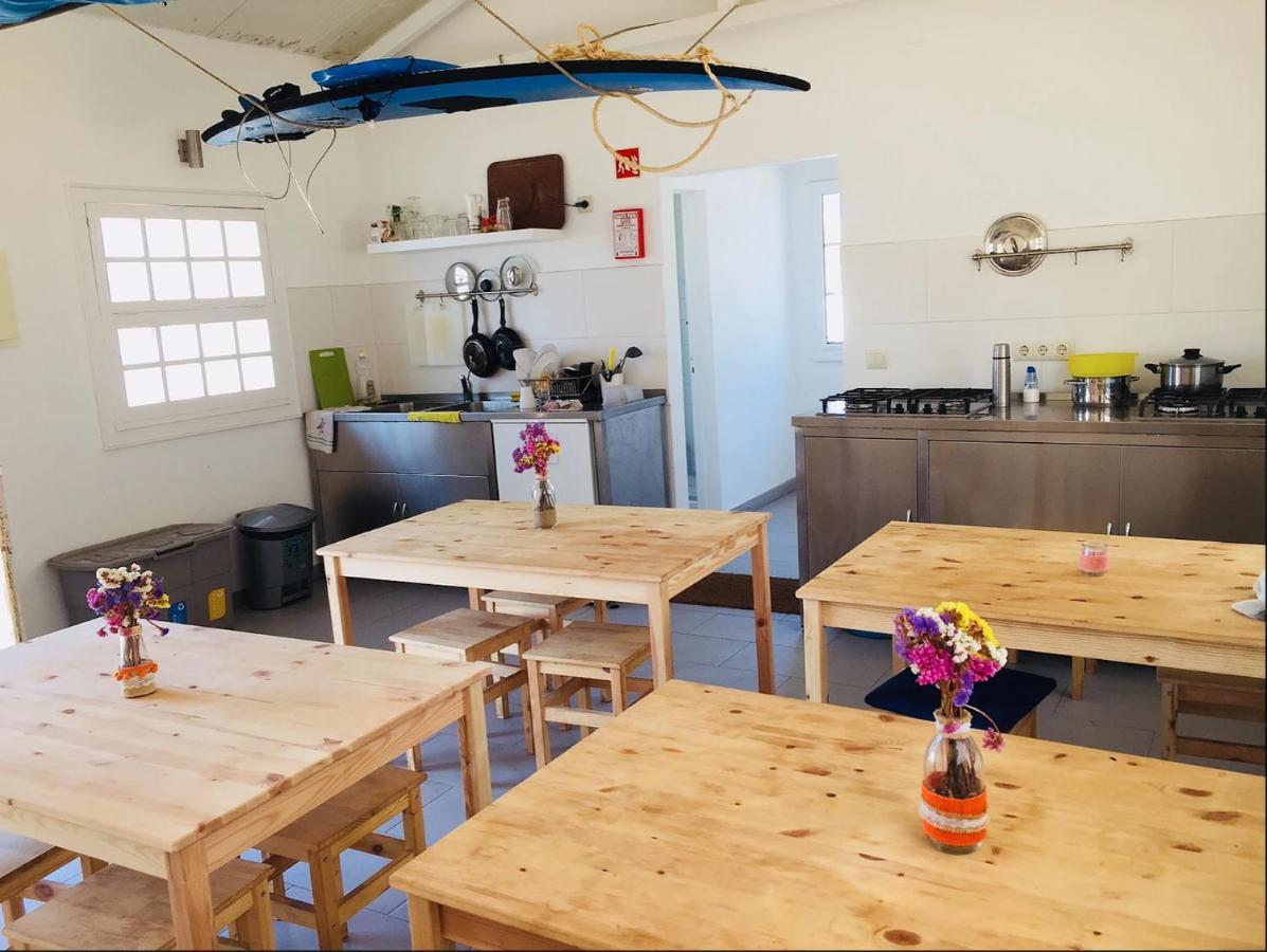 Oasis Backpackers Hostel Sintra Surf Colares Exterior photo